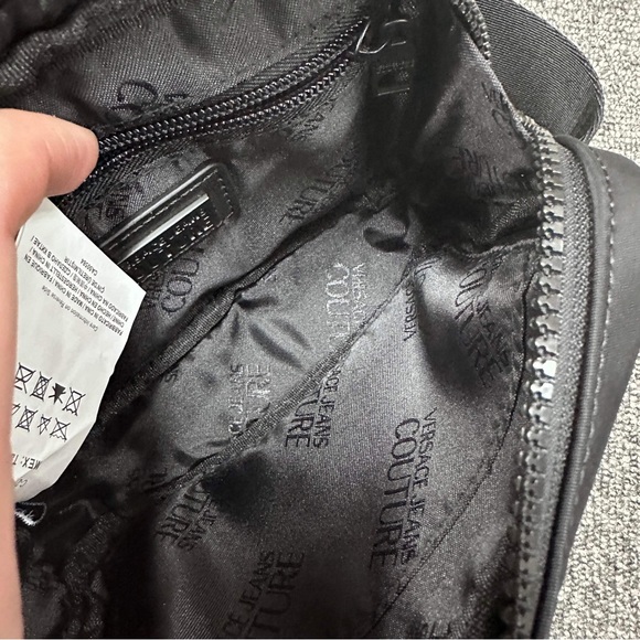 Versace jean . - Picture 3 of 7